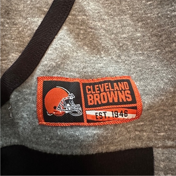 NFL CLEVELAND BROWNS MEN'S FULL ZIP HOODIE. Size medium - Picture 10 of 12